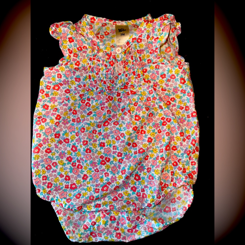 Baby girl Oshkosh b’gosh floral onesie